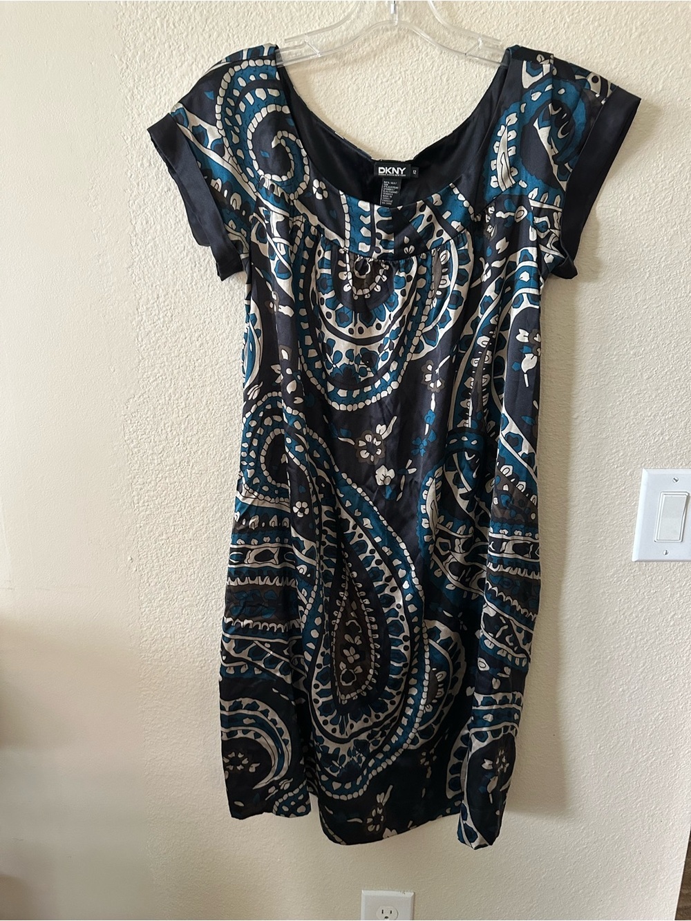 DKNY Black Dress with Teal and White Paisley Print size 12/ NWOT 1368